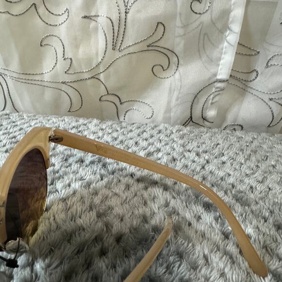 NWT Giselle Women Sunglasses Round Frame UV400 Beige - Picture 4 of 5